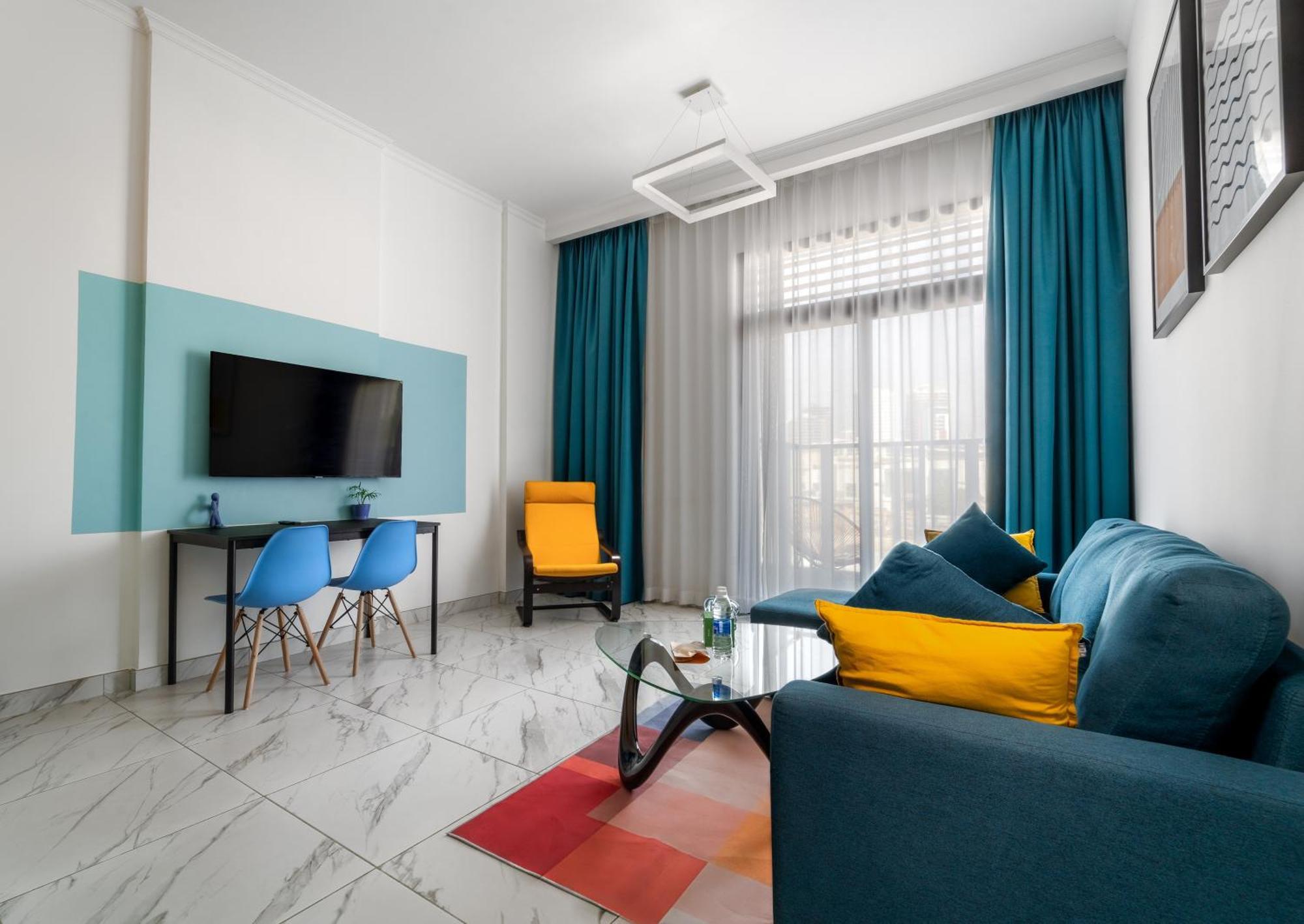 Izzzi Life Mint Aparthotel Dubai Exteriör bild